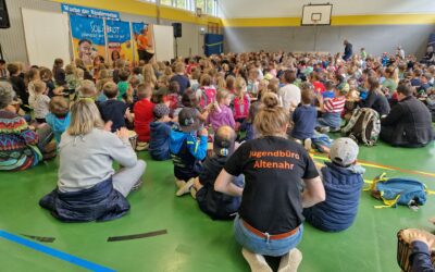 Ereignisreicher Weltkindertag 2023 – 400 Schüler aus den Schulen und Kitas der Verbandsgemeinde Altenahr zu Gast in der Grundschule Ahrbrück